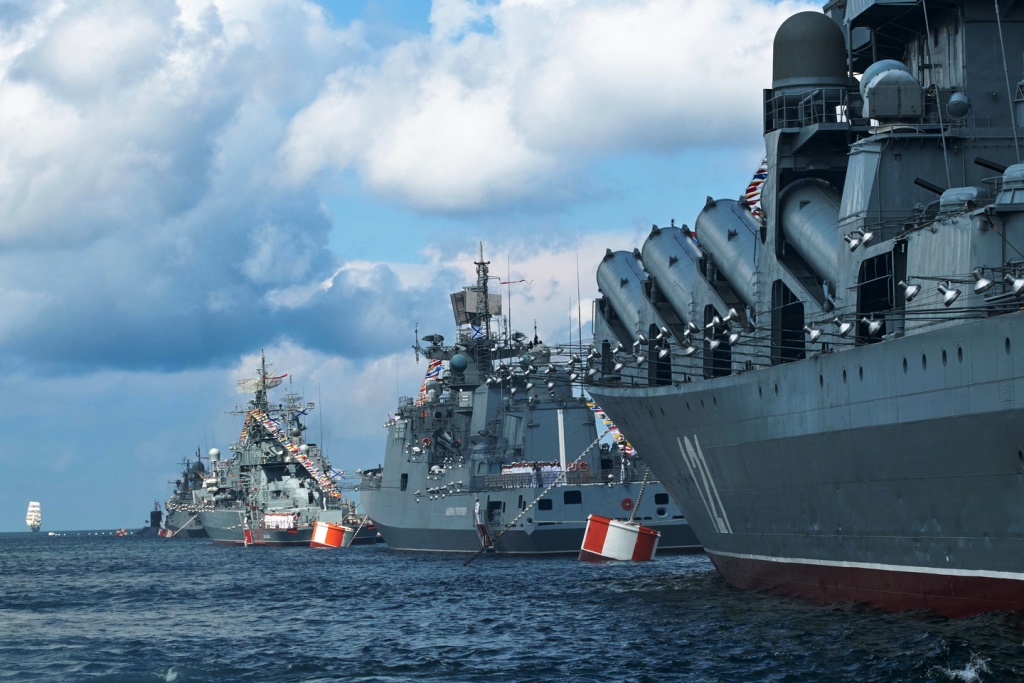 Боевой порядок кораблей в Севастополе