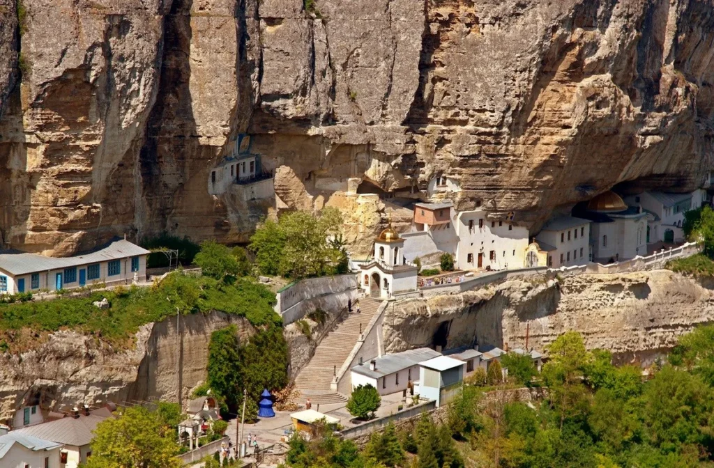 Пещерный мужской монастырь в Бахчисарае